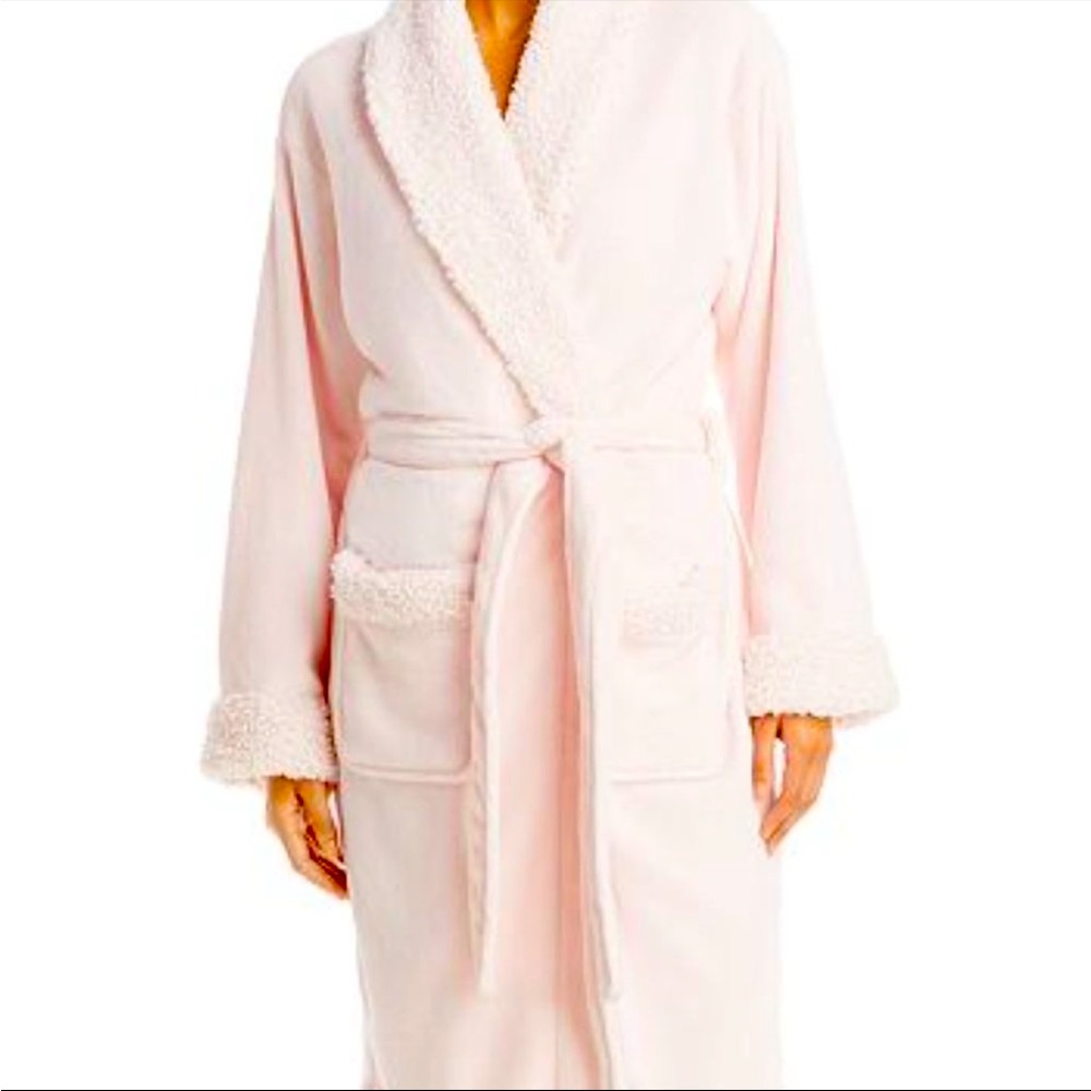 NWT Pink Hudson Park Robe